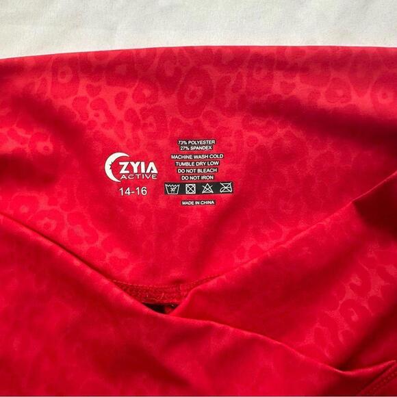 Zyia Red Leopard Print Leggings - Picture 2 of 4